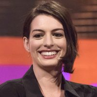 La enigmática imagen de Anne Hathaway como “La guasona” que enloqueció a los fans