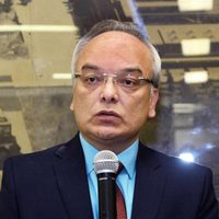 Actualizar a profesores en nuevas tecnologías, plantea Benjamín Barajas al asumir la dirección del CCH