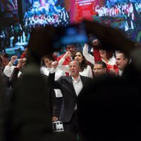 Meade reitera ante militancia que el PRI no ha negociado los comicios en Puebla