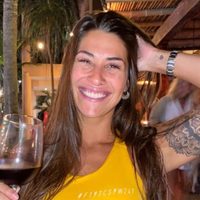 ¡Tiembla la carnicería! Ivana Nadal sabe hacerlo como toda una profesional ¡Mirá el video!
