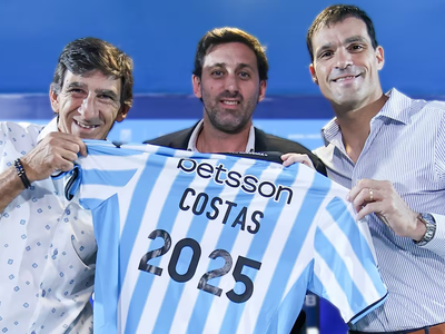 "Ya tiene un candidato": el polémico DT con el que Milito remplazaría a Costas en Racing