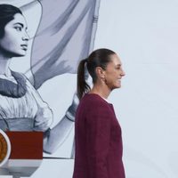 Sheinbaum desea pronta recuperación al Papa Francisco