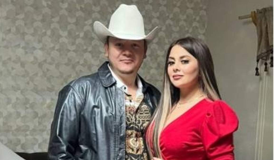 Kevin Amalio, de H Norteña, y su esposa Marisela