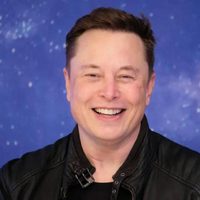 Elon Musk lanza oferta millonaria para comprar 100% de Twitter