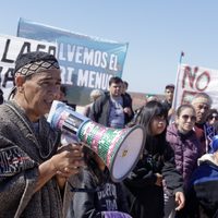 Nuevas protestas contra el fracking bajo el lago Mari Menuco