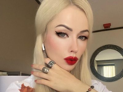 "¡Creer o reventar!" La Barbie humana reveló su rostro luego de años de misterio ¡Irreco