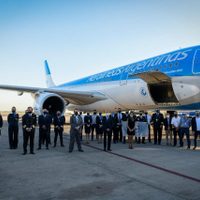 La vacuna rusa, cada vez más cerca: el vuelo de Aerolíneas Argentinas ya partió hacia Moscú