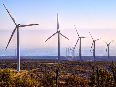 Chile debe invertir una multimillonaria suma en 30 años para cumplir con sus compromisos climáticos