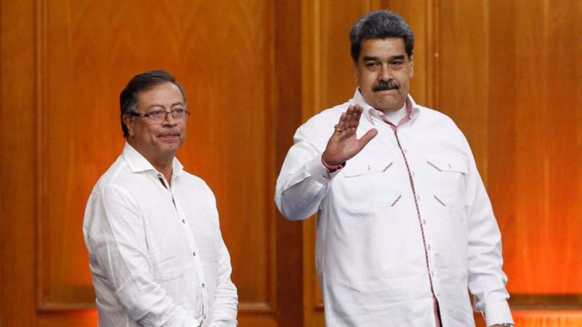 Los presidentes de Colombia, Gustavo Petro, y de Venezuela, Nicolás Maduro