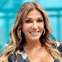 La colección de tops que Catherine Fulop usa para entrenar y mantenerse en forma a sus 57 años
