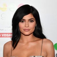 ¿Se aumentó? Kylie Jenner tiene más de lo normal. ¡Una diosa!