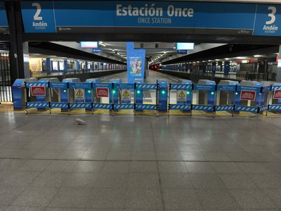 El Tren Sarmiento interrumpe sus operaciones por brote de coronavirus
