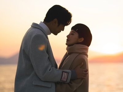 No está en Netflix, pero esta serie coreana de Prime Video mezcla venganza, viajes en el tiempo y amor (y no vas a poder dejarla)