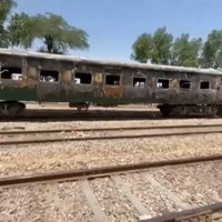 Incendio en tren de pasajeros deja siete muertos