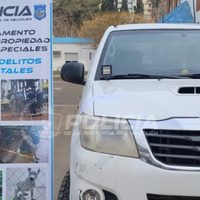 Secuestran una camioneta vinculada al daño ambiental en la laguna Corazón de Villa Pehuenia
