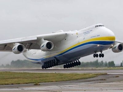 Rusia destruye el avión más grande del mundo, el AN-225 ucraniano