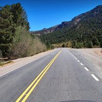 Impactante accidente en Villa La Angostura entre un auto y una lancha