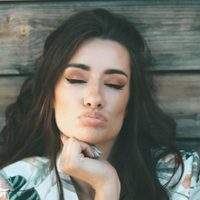 Pizza, dulces y amor: Adara Molinero tiene un enfermero de lujo en su recuperación