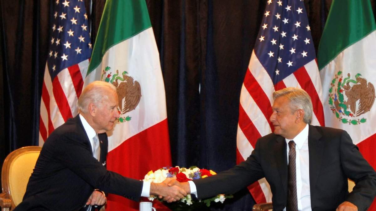 El presidente de Estados Unidos, Joe Biden, y su par mexicano, Andrés Manuel López Obrador. Fuente: (Twitter)