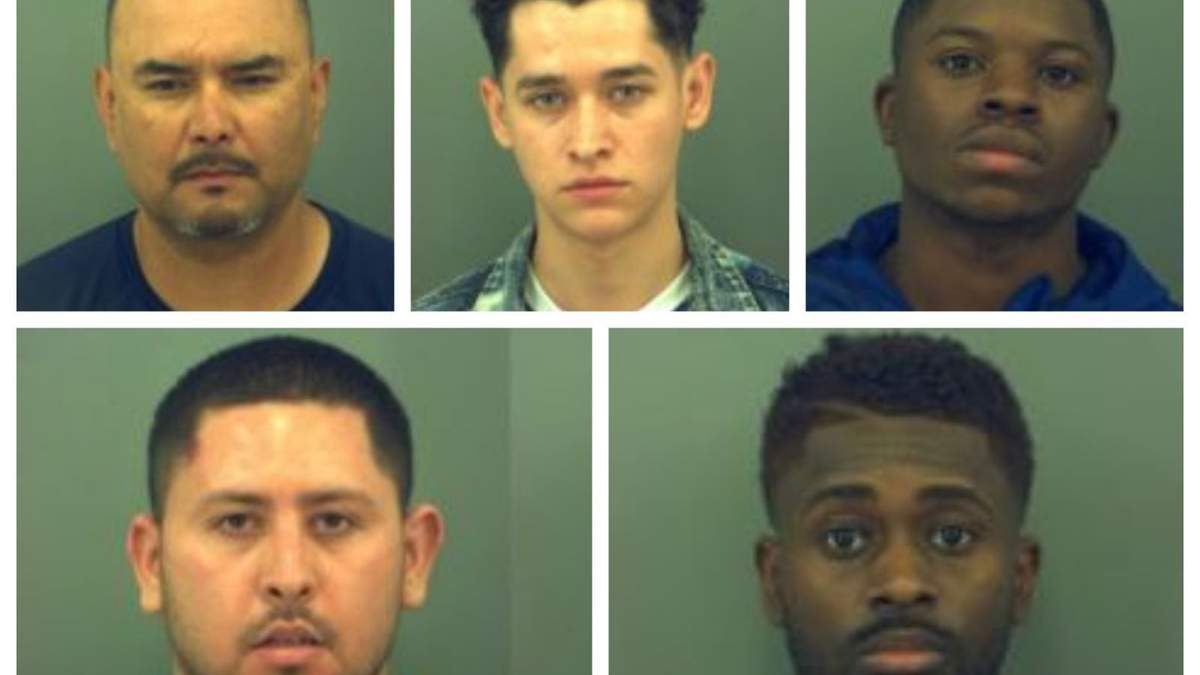 Los cinco detenidos en Texas por agentes encubiertos