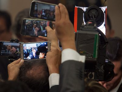 'Alianza corrupta” entre los medios y el poder en México: estudio alemán
