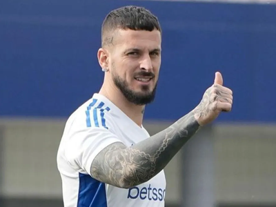 El ex-Boca, Darío Benedetto, se habría puesto de novio con una famosa actriz argentina
