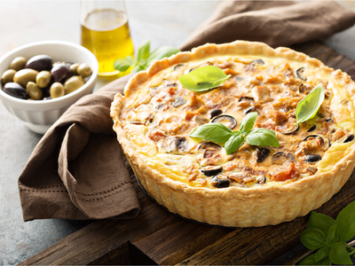 Tarta de pollo sin harinas: una receta exquisita y rápida, ideal para cuidarse comiendo algo rico