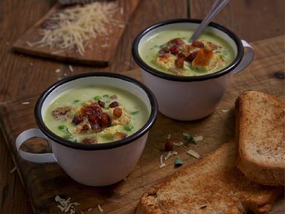 Sopa de arvejas, la receta con sorpresa que conquista a grandes y a chicos