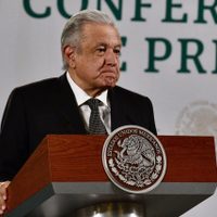 Tras explosión en Xochimehuacán, AMLO anuncia número y página para denunciar huachicol