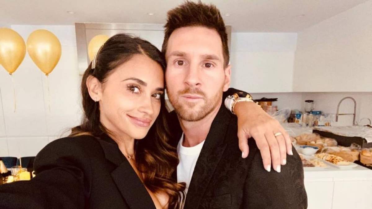 Antonella Roccuzzo y Lionel Messi. Fuente: (Instagram)
