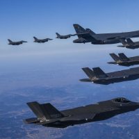Norcorea lanza otros dos misiles de corto alcance