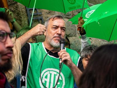 El Gobierno Nacional eliminó el asueto por el Día del Empleado Público y estalló la polémica