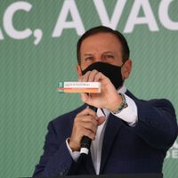 Brasil anuncia la creación de su primera vacuna: 100% producción nacional