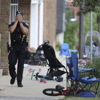 Qué se sabe sobre el sospechoso detrás del tiroteo en Illinois