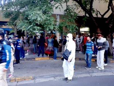 "¡Sí, estaba enojado!, ¿qué le parece?" Duro diálogo entre Fernández y Pesce por el caos bancario