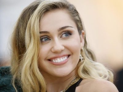 "¡Destape total!" Miley Cyrus hizo a un lado toda su ropa y quedó ¡al natural!