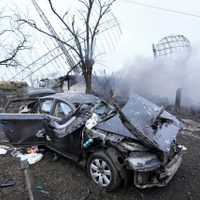 Rusia dice que ataque a Ucrania "no es el inicio de la guerra" sino "el final" de crisis en Donbás