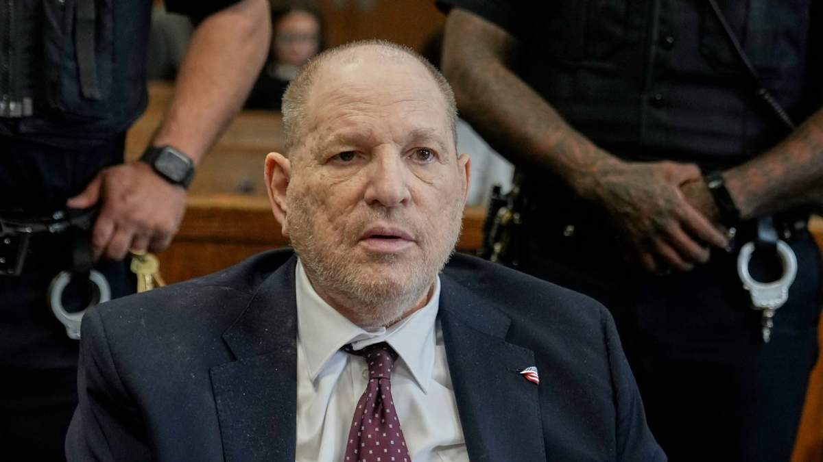 Harvey Weinstein comparece ante un tribunal penal en Nueva York