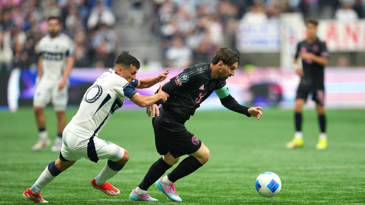 Andrés Cubas y Lionel Messi. Fuente: (Getty)