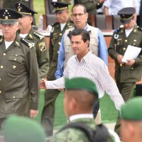 Militares 'se la rifan” por México, asegura Peña en Puebla