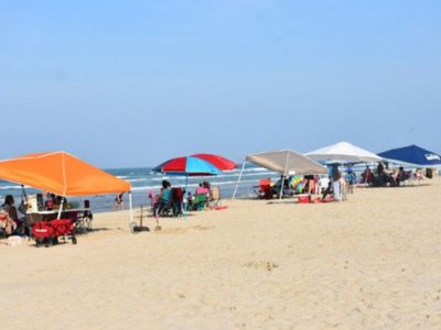 Pese a pandemia, turistas de EU 'huyen' a Los Cabos ante laxas medidas en México