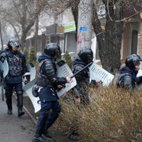 Las autoridades confirman 164 muertos y más de mil 300 heridos en disturbios en Kazajistán