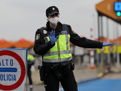 Francia cierra sus fronteras a todos los países fuera de la Unión Europea