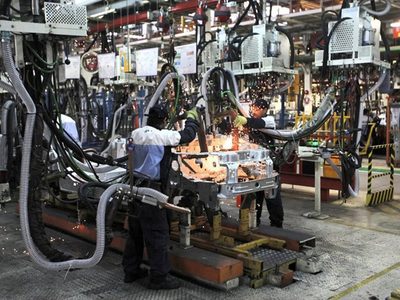 Efectos de la cuarentena: la industria y la construcción registraron en abril una caída histórica
