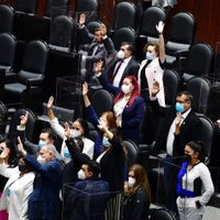 Diputados aprueban posponer la entrada en vigor de la reforma al outsourcing