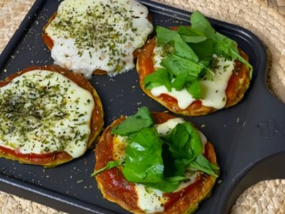 Pizzeta de zapallitos: dale una vuelta de tuerca a tu cena del finde con esta idea tan rica como saludable y fácil
