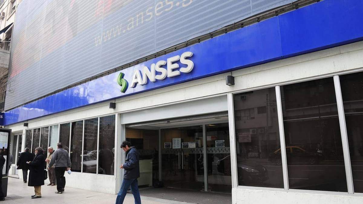 Dependencia de la ANSES. Fuente: (Twitter)