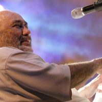 Eddie Palmieri, músico pionero del jazz latino y ganador del Grammy, muere a los 88 años