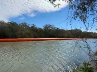 EU instala nuevo “muro flotante” de boyas en el Río Bravo frente a Matamoros