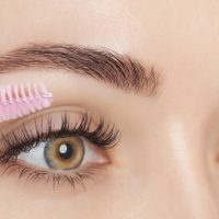 Ni sérum ni extensiones: 2 productos naturales que ayudan a fortalecer y hacer crecer las pestañas